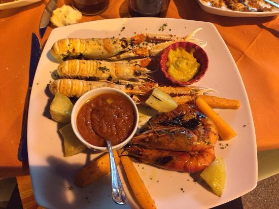 La Piazza Restaurant & Grille