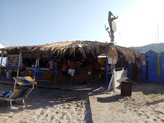 Chiosco sotto il sole