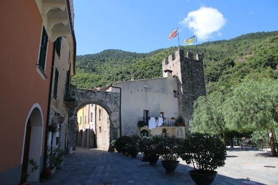 Centro Storico Zuccarello