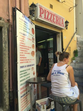 Pizzeria "Vai & Vieni"